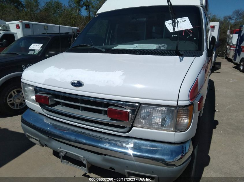 Ford Econoline 2000г.