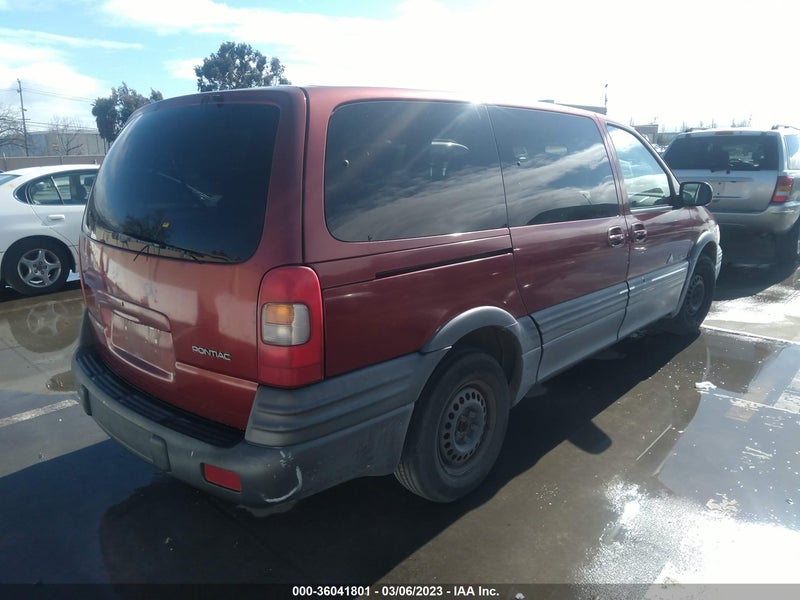 Pontiac Montana 2000г.