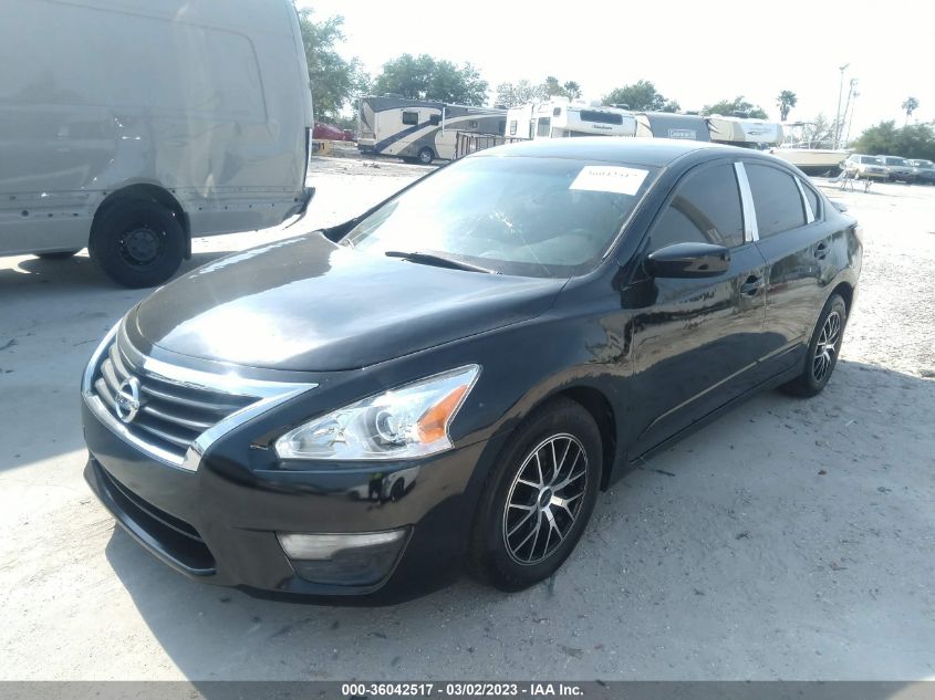 Nissan Altima 2015г.