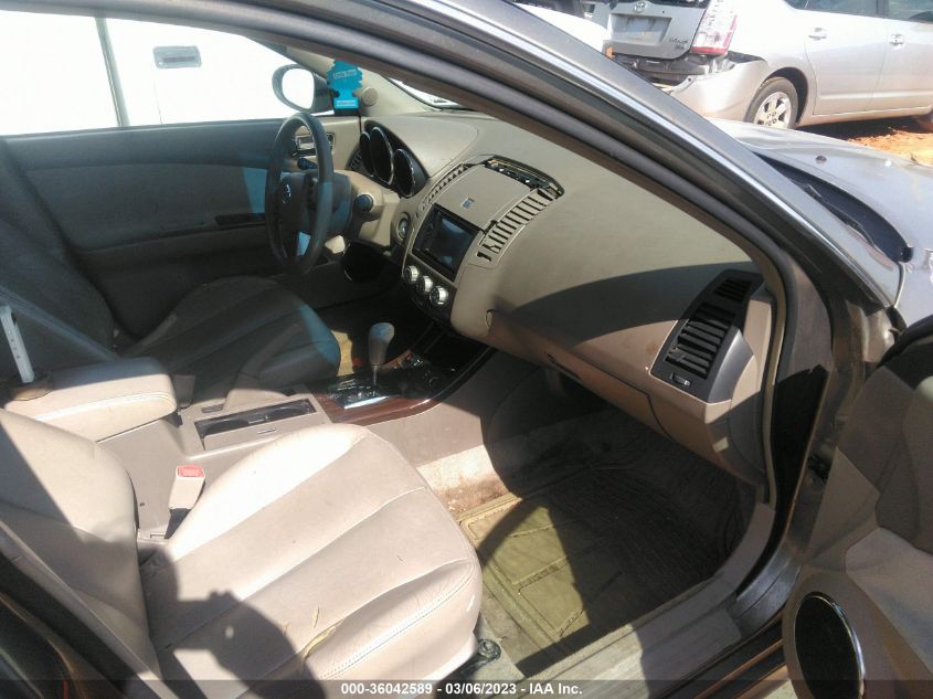 Nissan Altima 2005г.