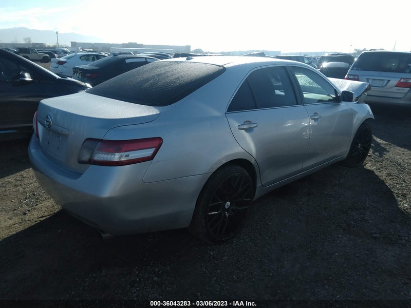 Toyota Camry 2011г.