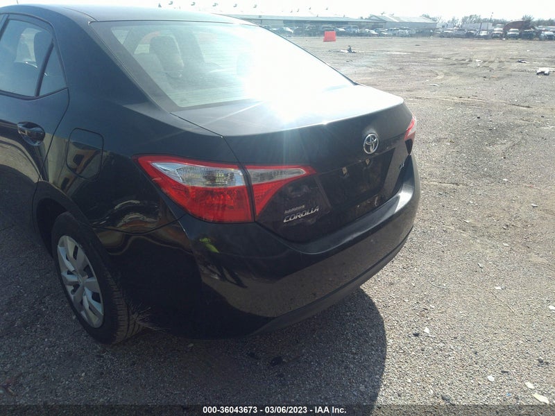 Toyota Corolla 2015г.