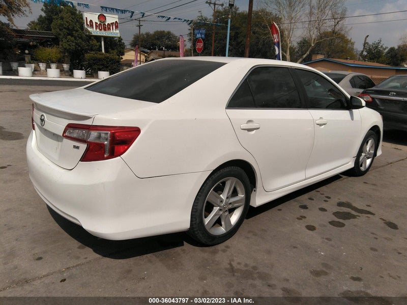 Toyota Camry 2014г.