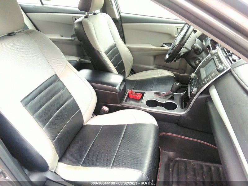 Toyota Camry 2016г.