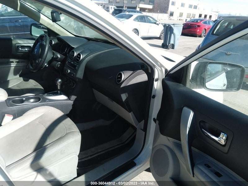 Nissan Rogue 2008г.