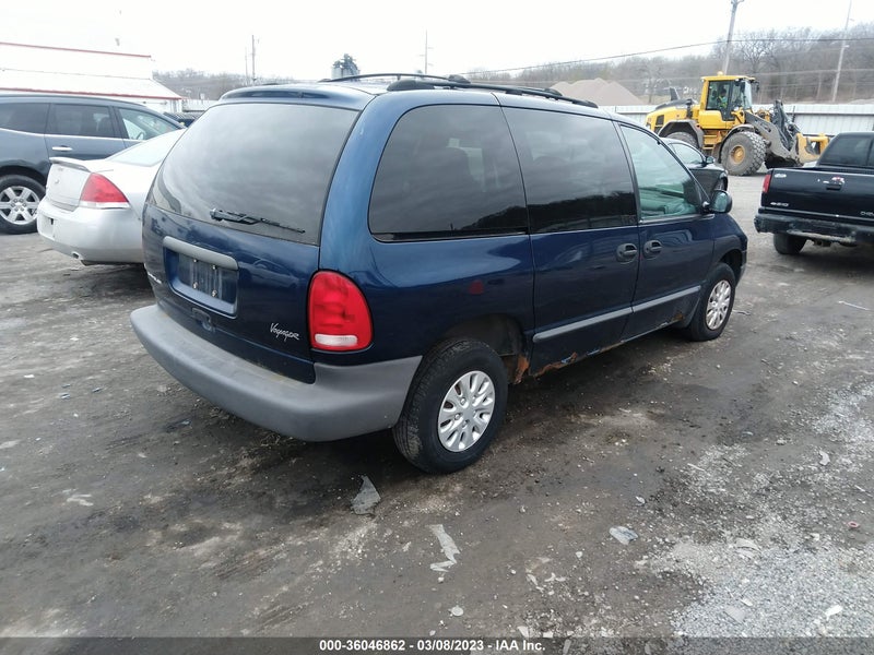 Chrysler Voyager 2000г.