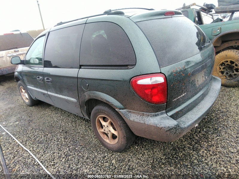 Chrysler Voyager 2001г.