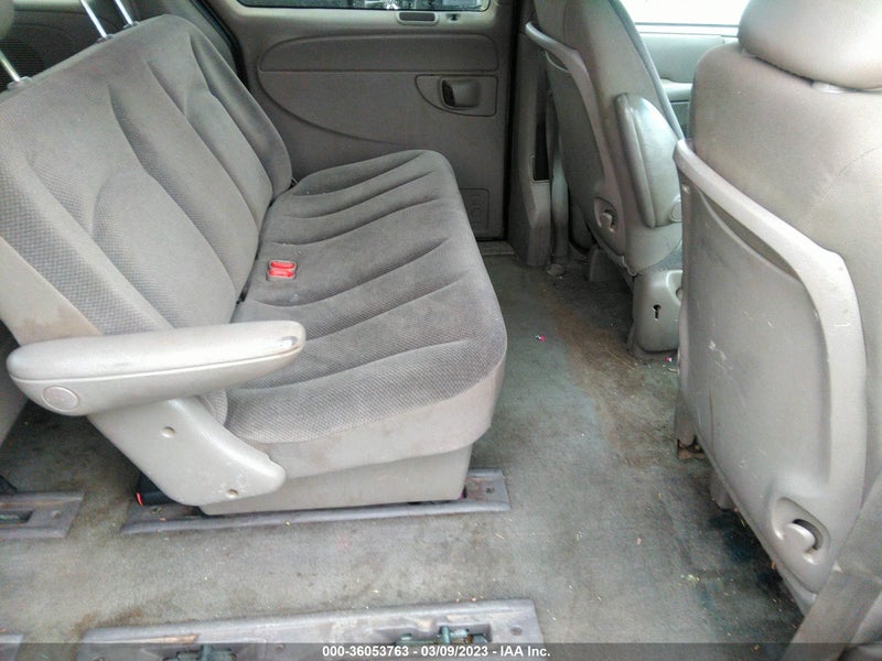 Chrysler Voyager 2001г.