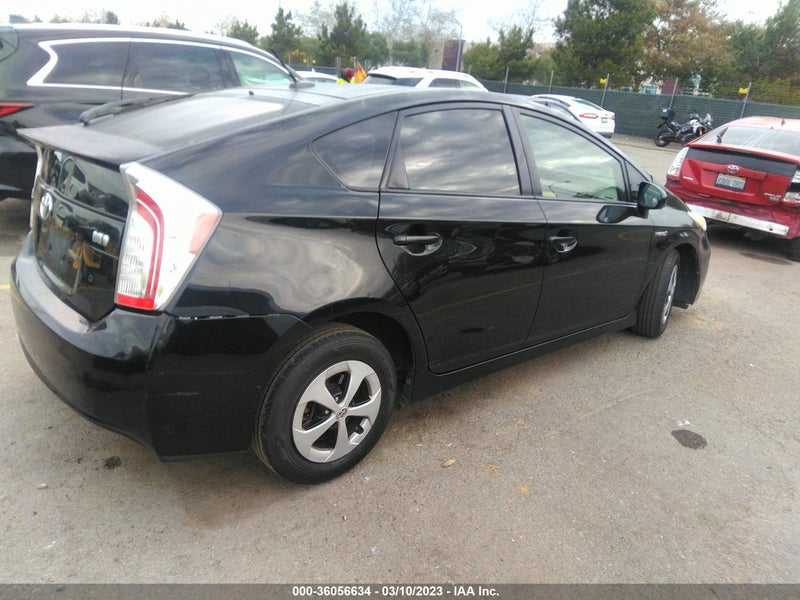 Toyota Prius 2012г.