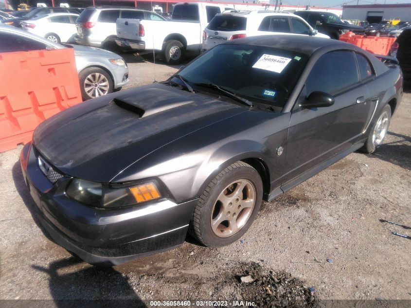 Ford Mustang 2004г.