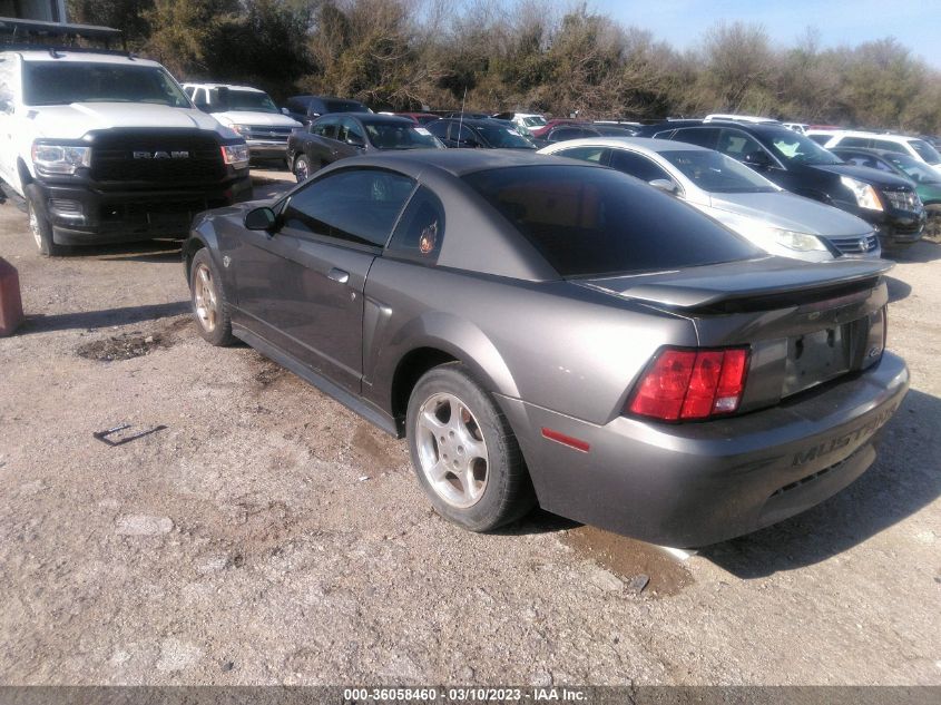 Ford Mustang 2004г.