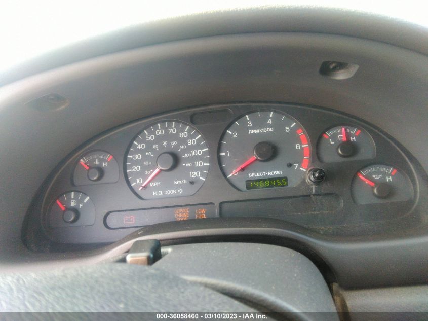 Ford Mustang 2004г.