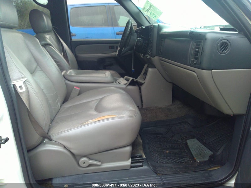 Chevrolet Suburban 2002г.