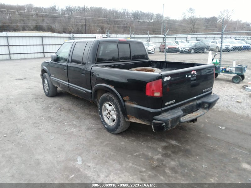 Chevrolet S-10 2004г.