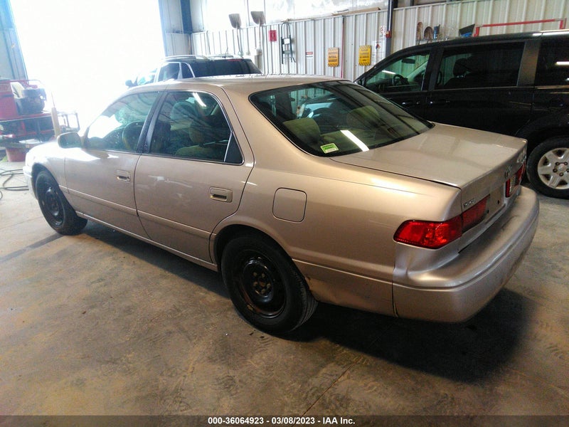 Toyota Camry 2001г.