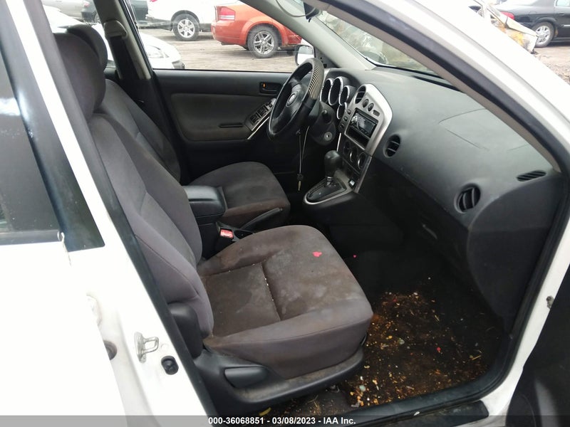 Pontiac Vibe 2004г.