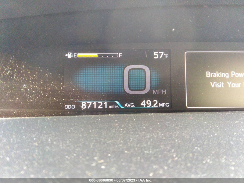 Toyota Prius 2016г.