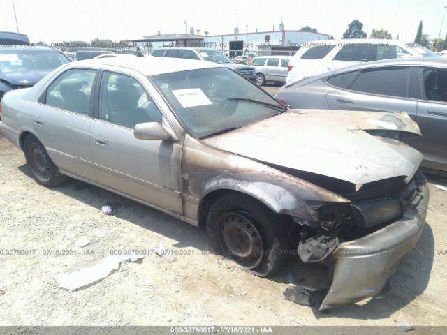 Global Auto Auctions: 2000 TOYOTA CAMRY