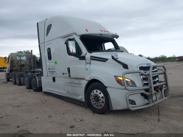 Global Auto Auctions: 2023 FREIGHTLINER CASCADIA 126