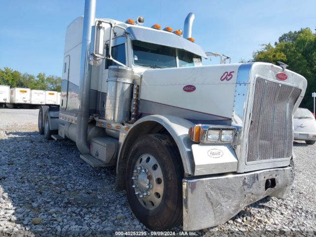 Global Auto Auctions: 2005 PETERBILT 379