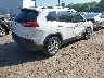 1C4PJMCB2FW****** Salvamento y Destrozados 2015 Jeep Cherokee en Estado de Rhode Island