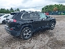 1C4PJMDN4KD****** Salvamento y Destrozados 2019 Jeep Cherokee en Estado de Indiana