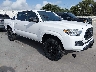 5TFCZ5AN7HX****** Salvage and Wrecked 2017 Toyota Tacoma in Austin