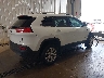 1C4PJMCB4FW****** Salvamento y Destrozados 2015 Jeep Cherokee en Estado de Dakota del Sur