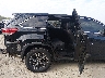 5TDBZRFH1JS****** Wrecked 2018 Toyota Highlander in Columbus