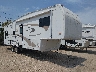 1C932FN045A****** Salvamento y Destrozados 2005 NuWa Hitch Hiker Ii 5th Whl Travel Trailer en Wichita
