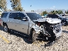 1GNSKHKC8HR****** Salvamento y Destrozados 2017 Chevrolet Suburban en Fontana