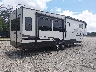 5ZT3AH1B3N9****** Salvage and Wrecked 2022 Forest River East To West in Florida State