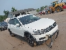 3VV2B7AX0MM****** Salvamento y Destrozados 2021 Volkswagen Tiguan en Cleveland