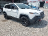 1C4PJMBSXGW****** Salvamento y Destrozados 2016 Jeep Cherokee en Kansas City East