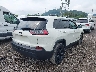 1C4PJMLB5KD****** Salvamento y Destrozados 2019 Jeep Cherokee en Estado de Pennsylvania