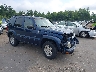 1J4GL58K42W****** Salvamento y Destrozados 2002 Jeep Liberty en Templeton