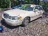 1LNFM83W5WY****** Usados y Reparables 1998 Lincoln Town Car en Suffolk