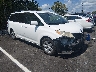5TDKK3DC7BS****** Salvamento y Destrozados 2011 Toyota Sienna en Nashville