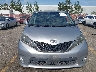5TDXZ3DC7HS****** Wrecked 2017 Toyota Sienna in California State
